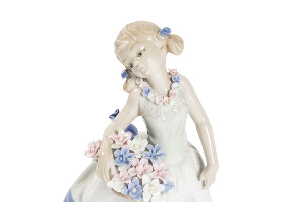 Dama statua statuina porcellana fiori bambina danza