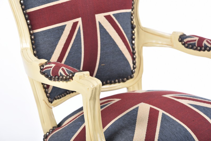 Poltrona divano barocco UK bandiera inglese bianco Shabby