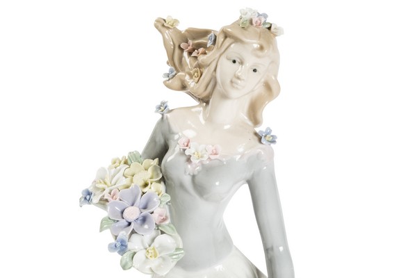 Dama statua statuina porcellana bouquet fiori vintage